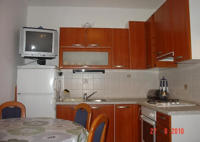 With Parking Space Sveti Filip I Jakov, Biograd - 13225 Lägenhet