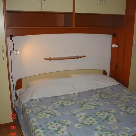 With Parking Space Sveti Filip I Jakov, Biograd - 13225 Lejlighed *