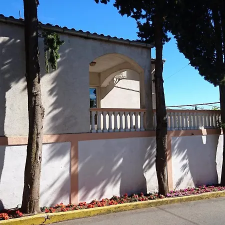 With Parking Space Sveti Filip I Jakov, Biograd - 13225 Апартаменты Свети-Филип-и-Яков